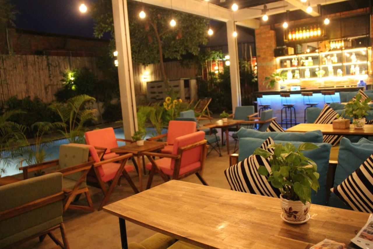 1953 Siem Reap Hostel エクステリア 写真